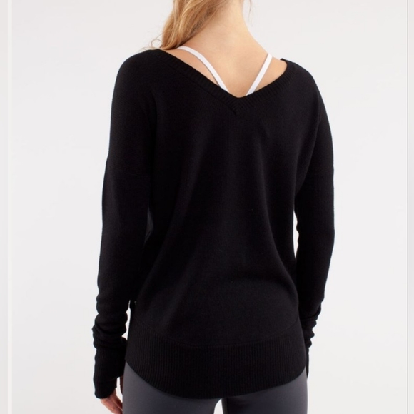 Lululemon Yin Me pullover sweater, size 10 - Picture 3 of 9